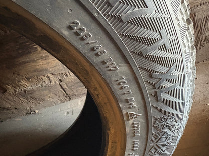 1 pneu d hiver 225/65r17 gislaved