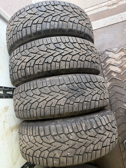 4 pneus d hiver 225/65r17 general a l etat neuf