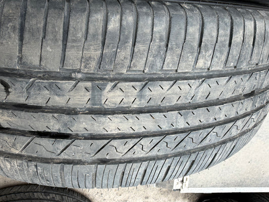 2 pneus d ete 225/55r18 falken en bon etat