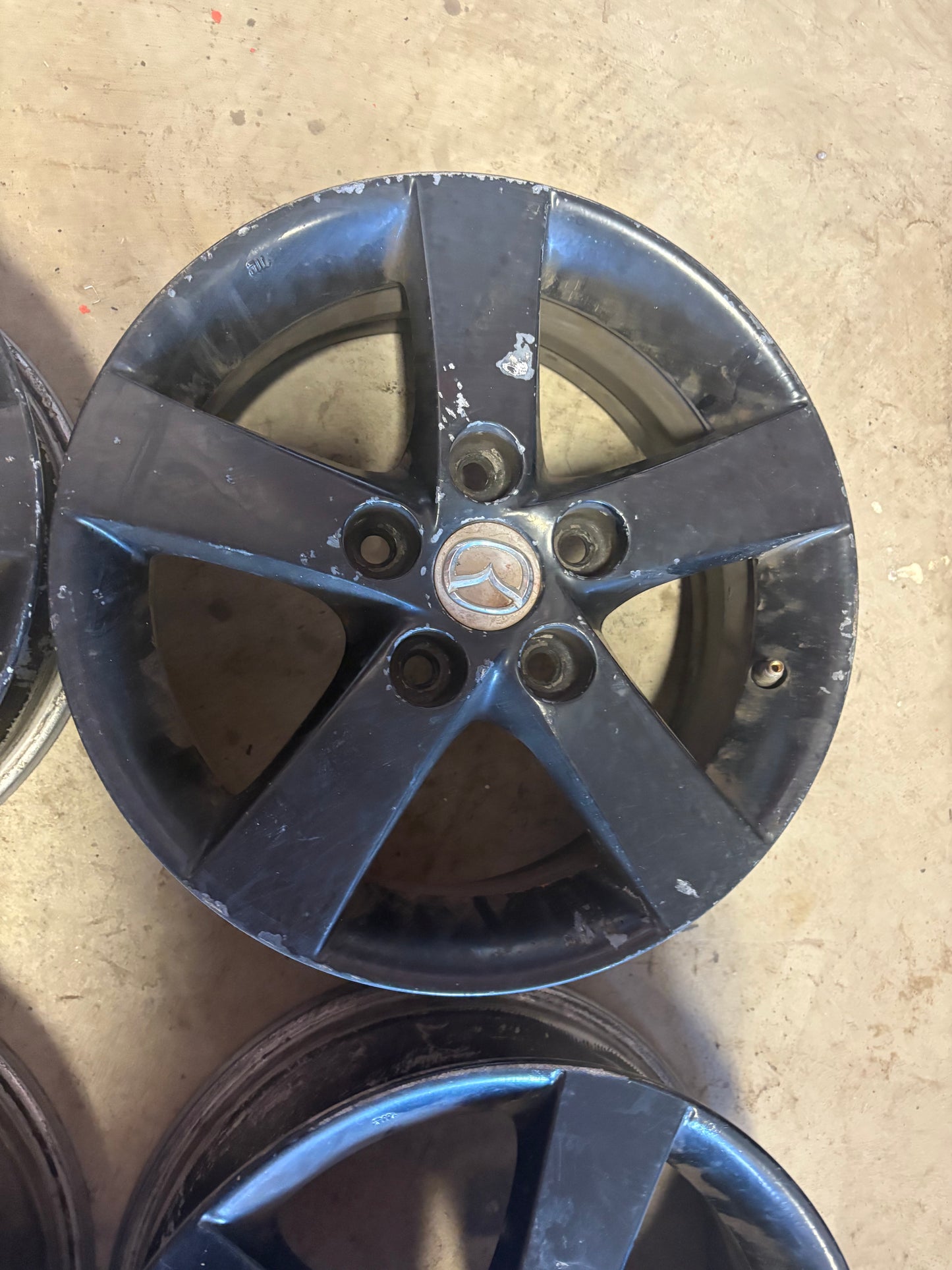 4 mags mazda 15 pouces 5x114.3