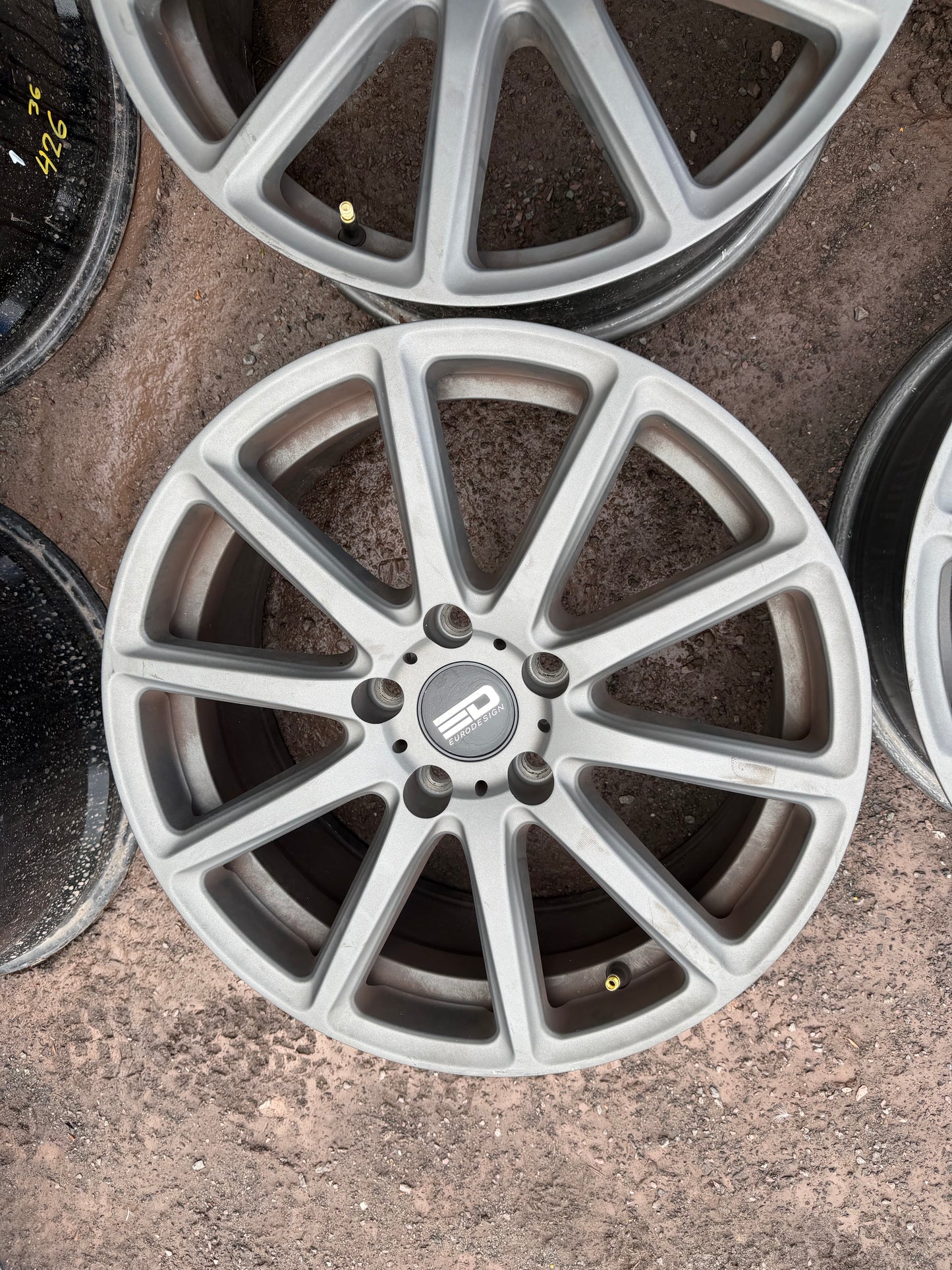 4 mags eurodesign 17 pouces 5x114.3 a l etat neuf