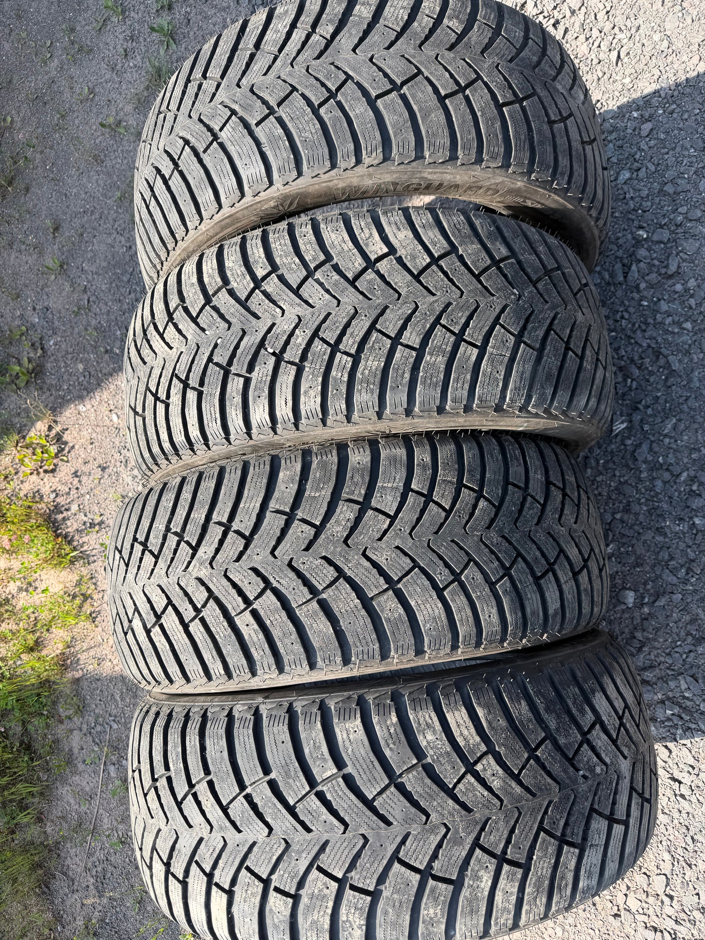 4 pneus d hiver 265/50r20 nexen a l état neuf