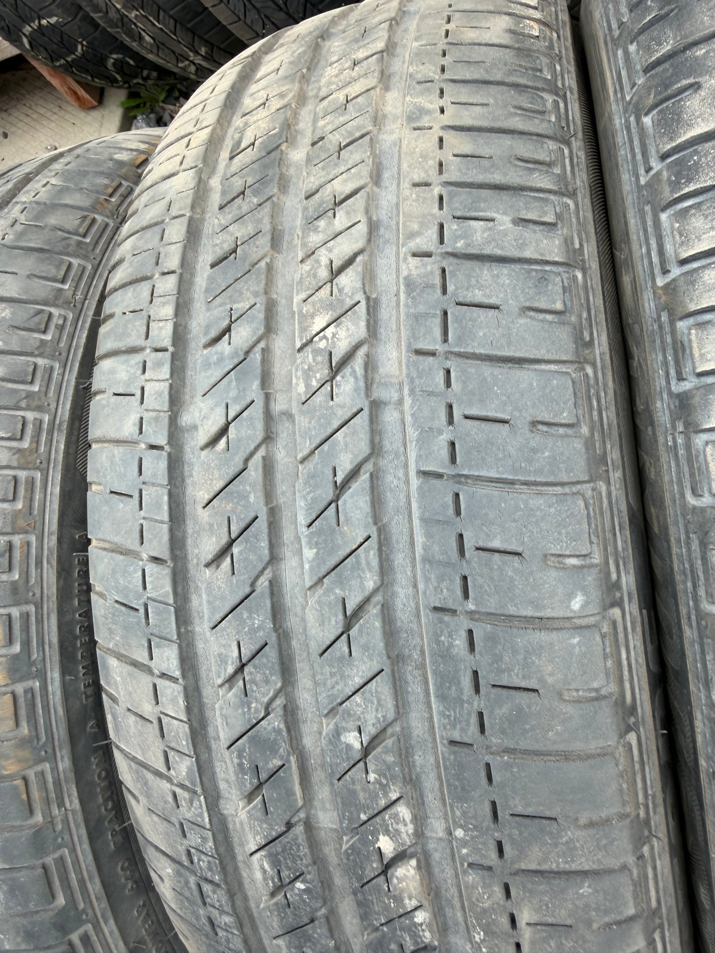 4 pneus d ete 195/65r15 Bridgestone