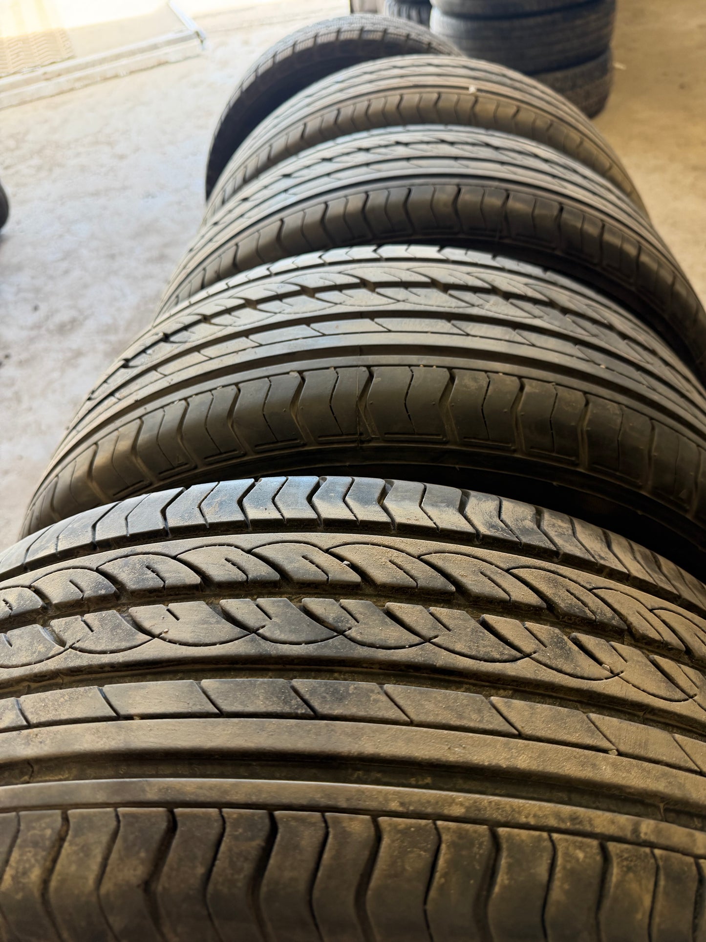 4 pneus d ete 225/55r17 cantara a l etat neuf
