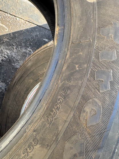 4 pneus d hiver 235/55r17 firestone dn bon état