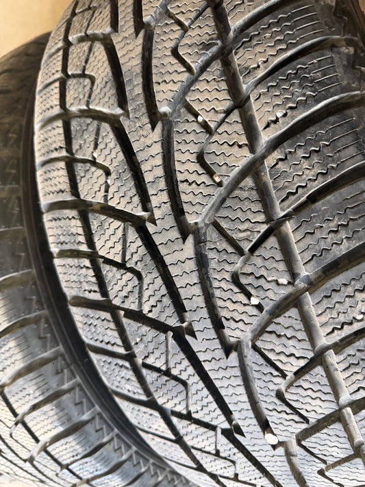 4 pneus d hiver 225/50r17 sailum a l état neuf