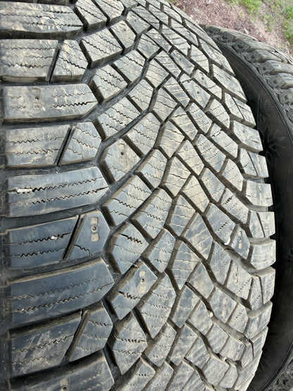 4 pneus d hiver 265/45r21 continental a l etat neuf