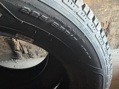 1 pneus d hiver neuf 225/65r17 good year