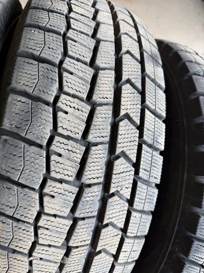 4 pneus d hiver 195/65r15 dunlop a l etat neuf