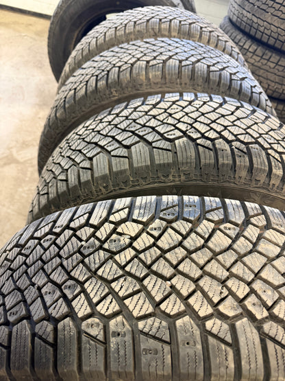 4 pneus d hiver 235/65r17 continental a l etat neuf
