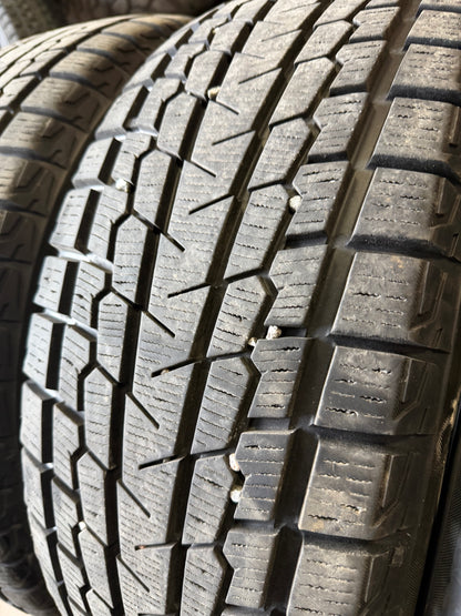 4 pneus d hiver 245/60r18 Yokohama a l état neuf