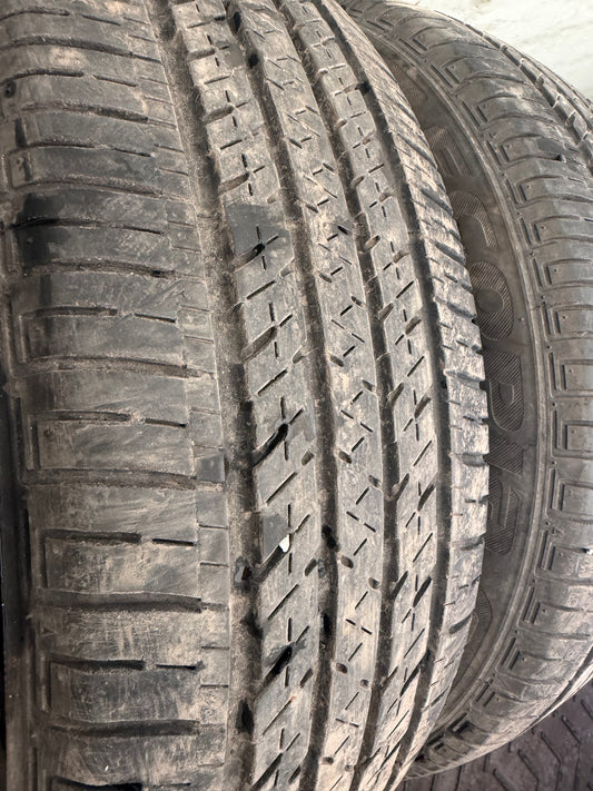 4 pneus d ete 205/60r16 Bridgestone en bon état