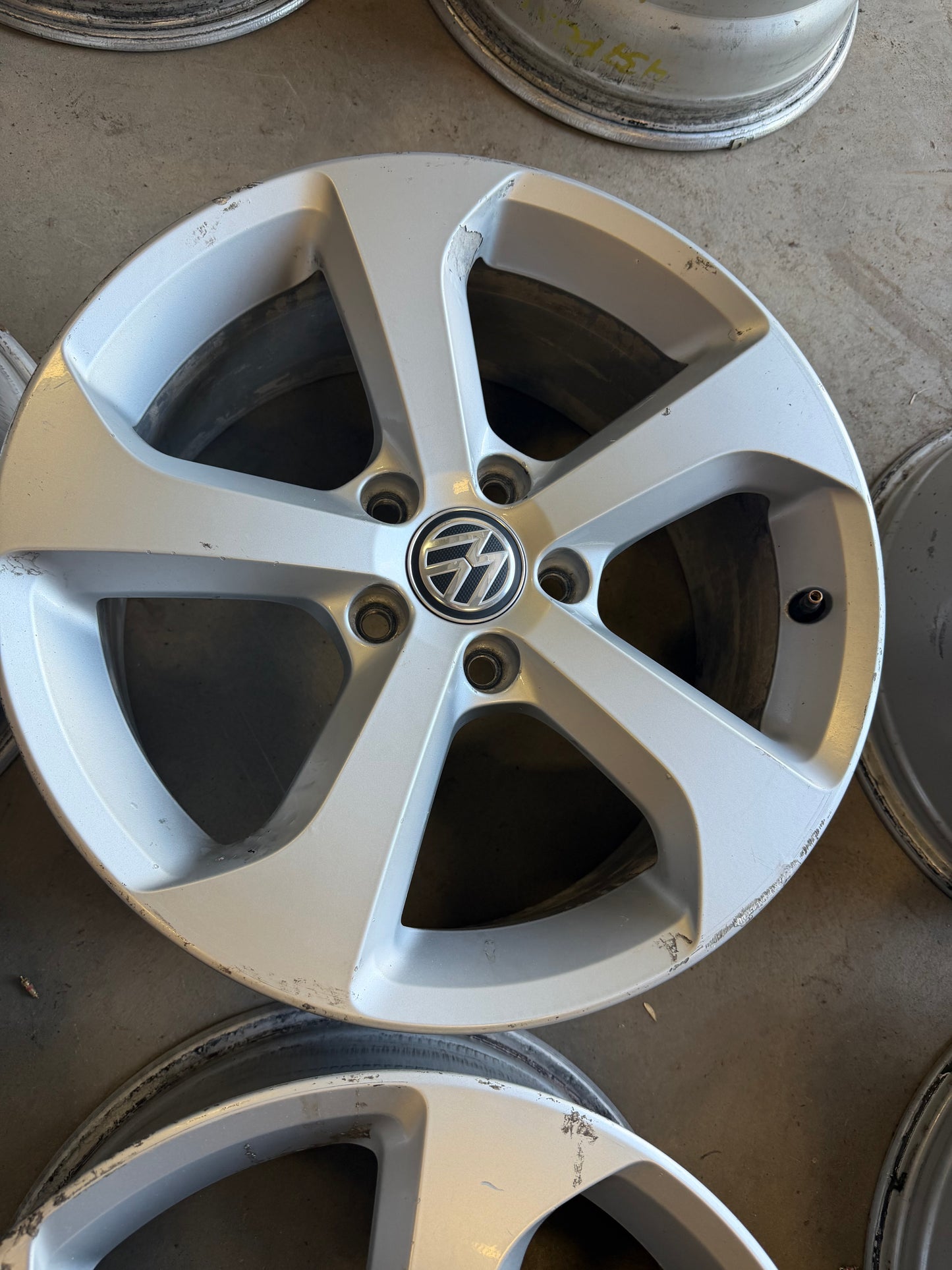 4 mags Volkswagen 17 pouces 5x112