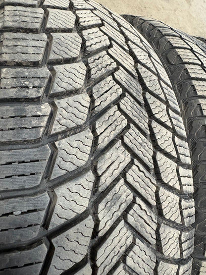 4 pneus d hiver 255/65r17 michelin a l etat neuf