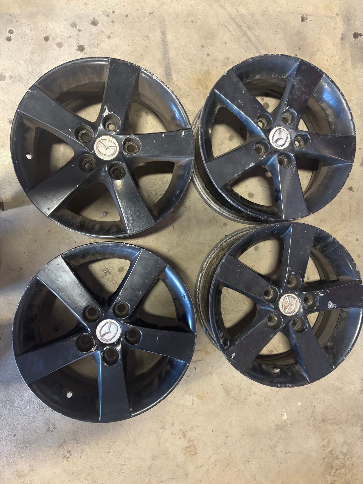 4 mags mazda 15 pouces 5x114.3