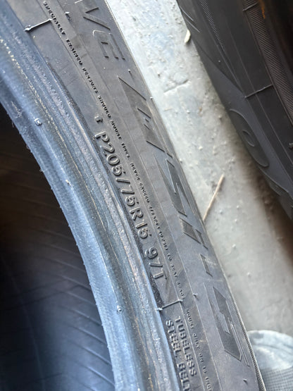 1 pneu d hiver 205/75r15 toyo a l état neuf