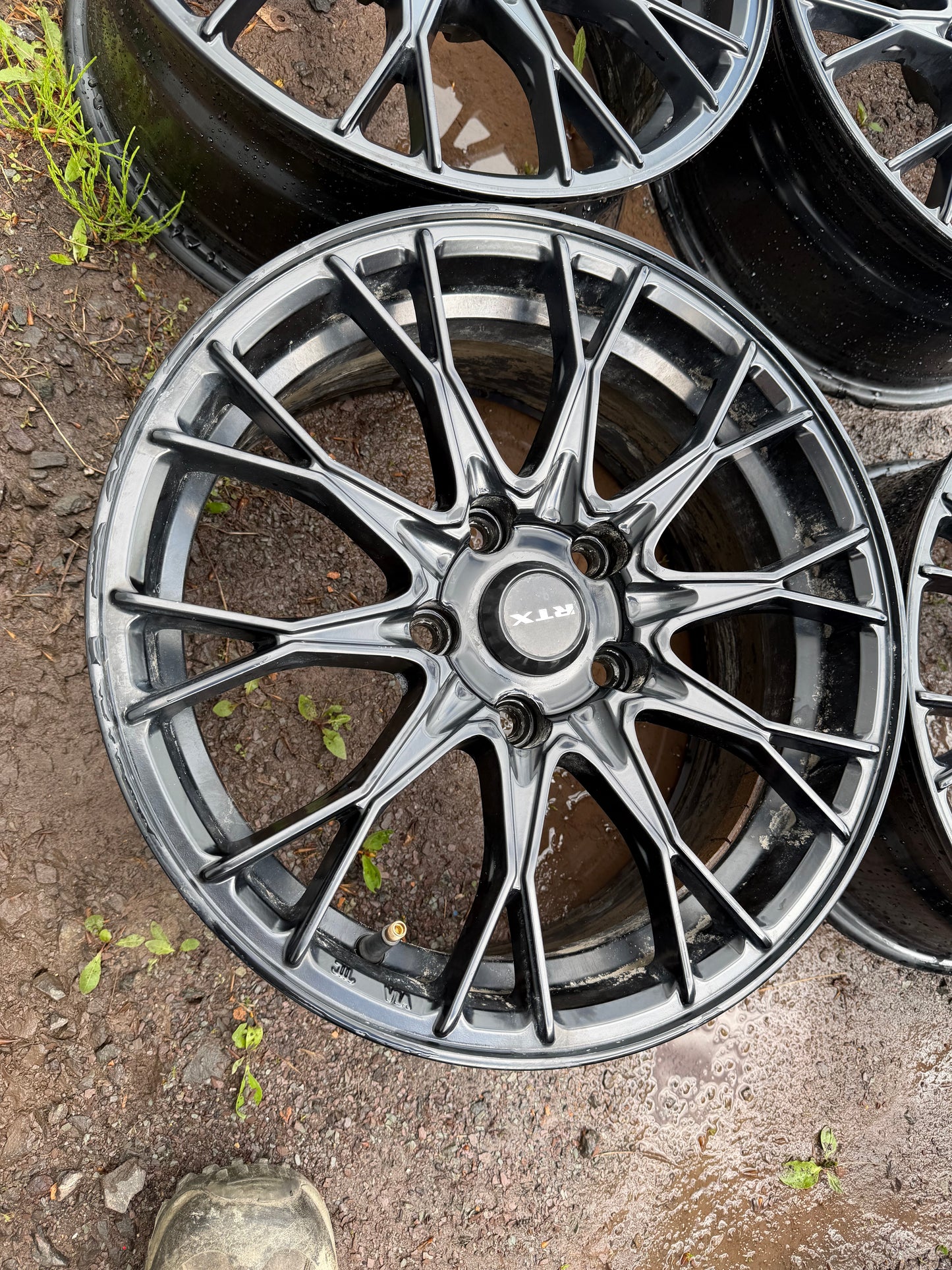4 mags rtx 16 pouces 5x114.3 a l état neuf