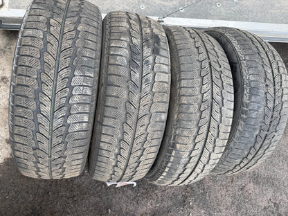 4 pneus d hiver 205/60r16 royal snow