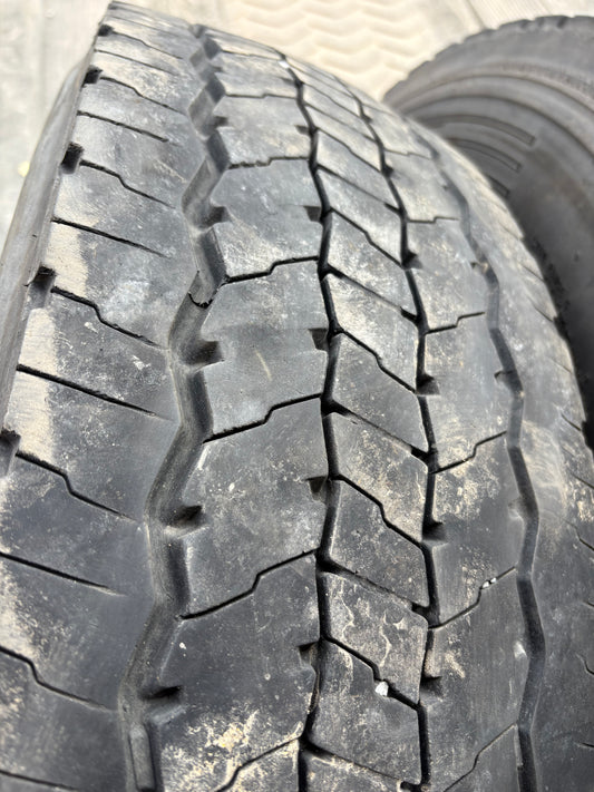 6 pneus d ete 225/70r19,5 continental