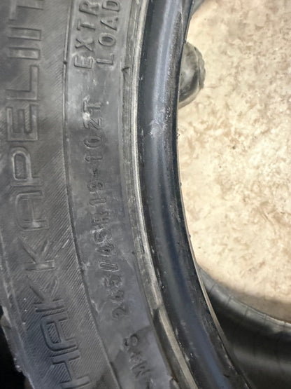4 pneus d hiver 245/45r19 nokian en bon état