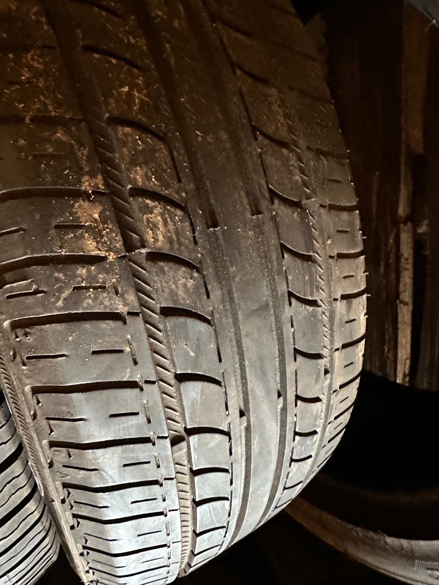1 pneu d’été 185/55r15 rotalla en très bon état