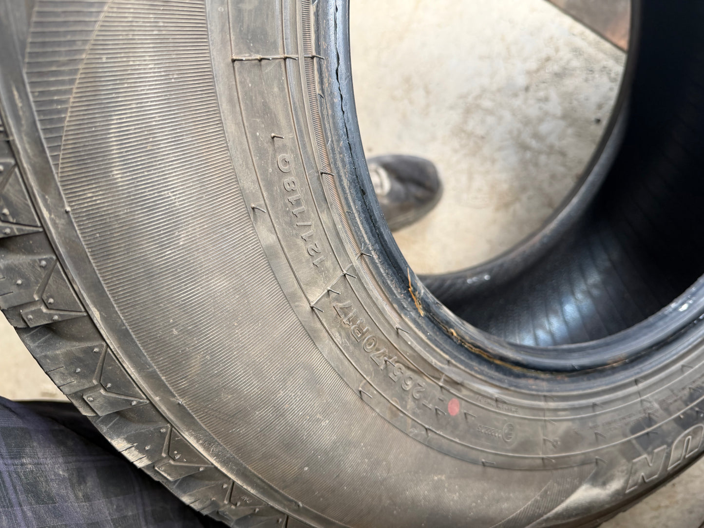 4 pneus d hiver lt 265/70r17 sailum 10 plies a l état neuf