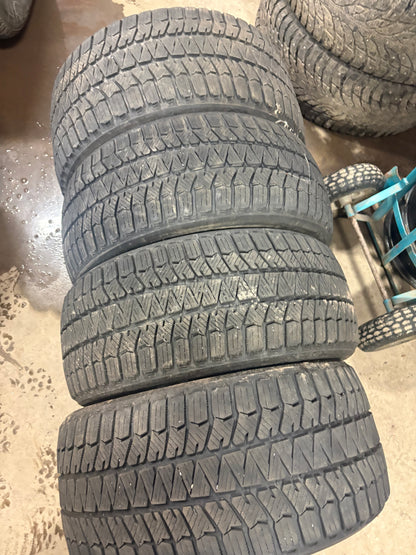 4 pneus d hiver 2x 225/40r18 et 2x 255/35r18 Bridgestone a l état neuf