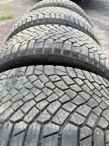4 pneus d hiver 265/45r21 continental a l etat neuf