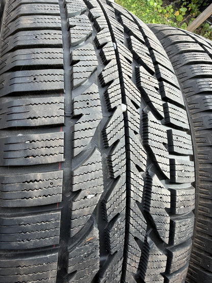 4 pneus d hiver 255/65r18 firestone a l état neuf