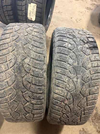 2 pneus d hiver 205/55r16 general