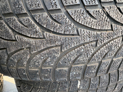 4 pneus d hiver 235/55r19 sailum en bon état