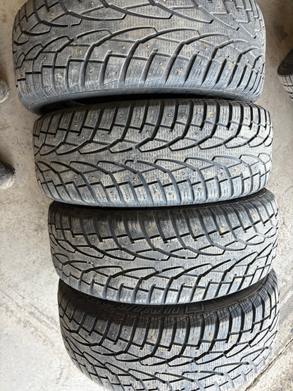 4 pneus d hiver 225/60r17 uniroyal a clous