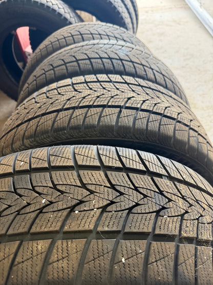 4 pneus d hiver 215/45r18 imperial en tres bon état