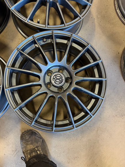4 mags rssw 17 pouces 5x100 a l état neuf