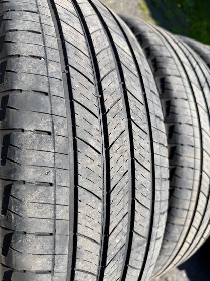 4 pneus d ete 225/65r17 Michelin en bon état