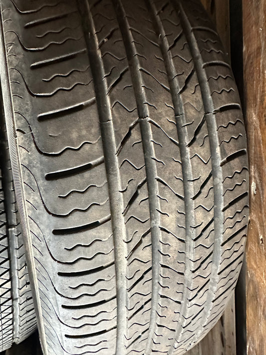 1 pneu d’été 205/60r16 gtradial en très bon état