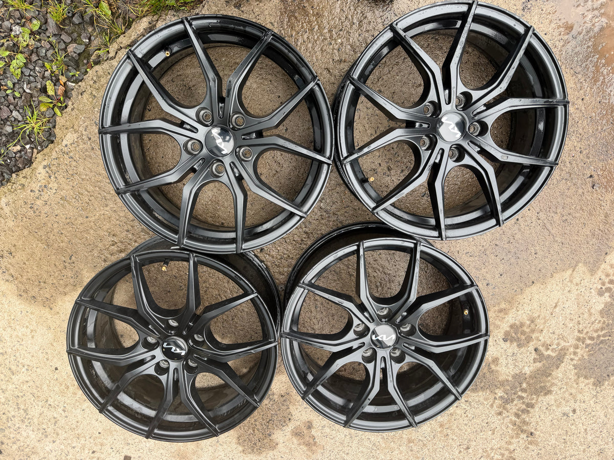 4 mags d origine kia 17 pouces 5x114.3 avec valves tpms