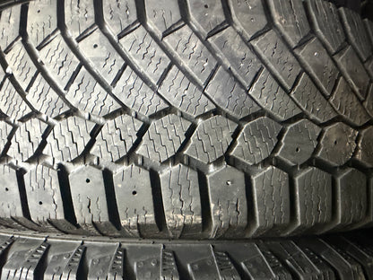 4 pneus d hiver 175/65r15 gislaved