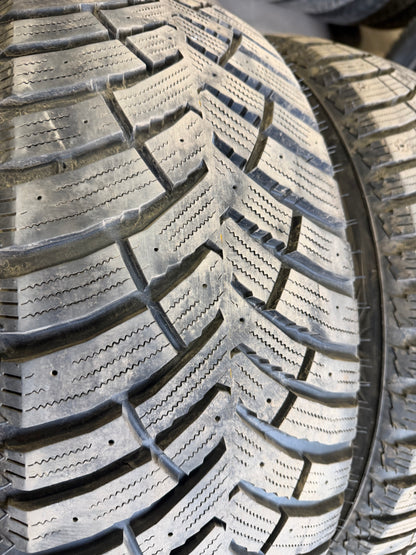 4 pneus d hiver 245/60r18 nexen a l etat neuf
