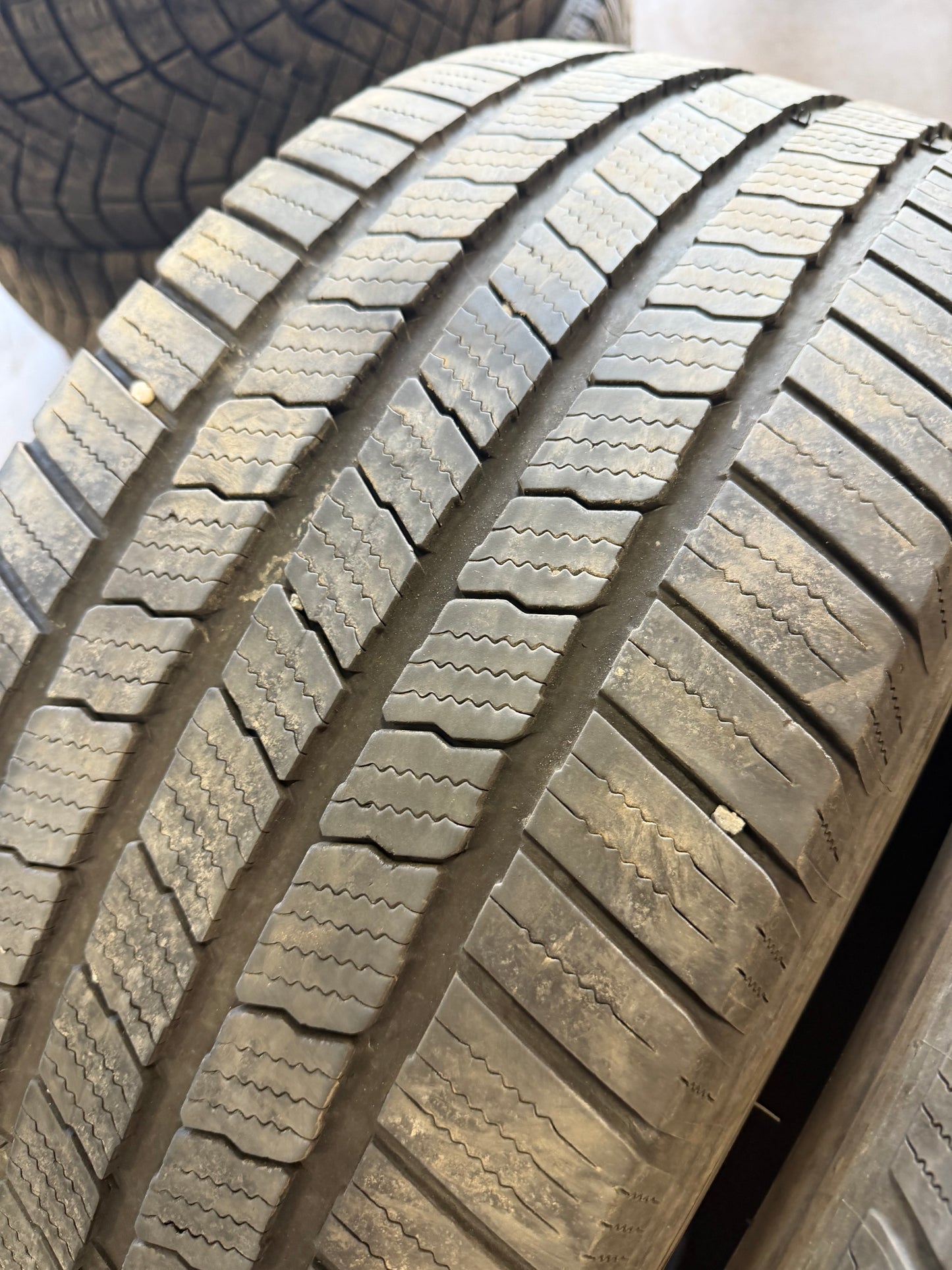 2 pneus d ete 265/50r20 michelin en bon etat