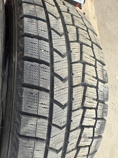 4 pneus d hiver 215/60r16 dunlop a l etat neuf