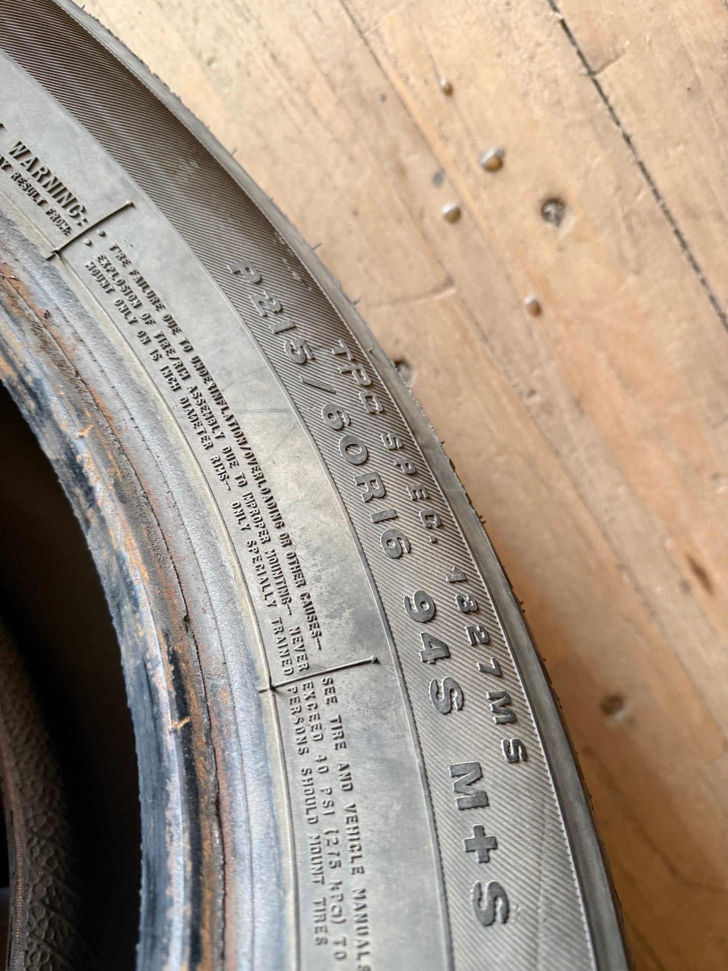 1 pneu d ete 215/60r16 firestone en tres bon etat