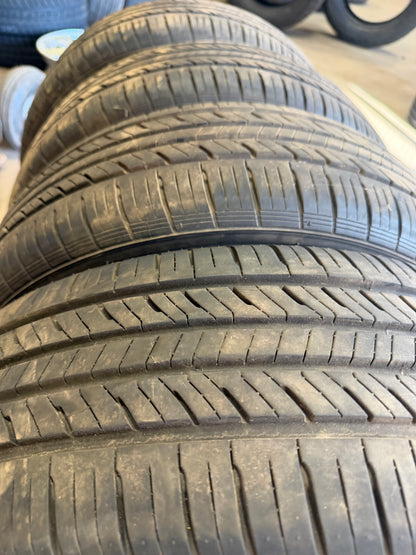 4 pneus d ete 205/60r16 laufenn en tres bon etat