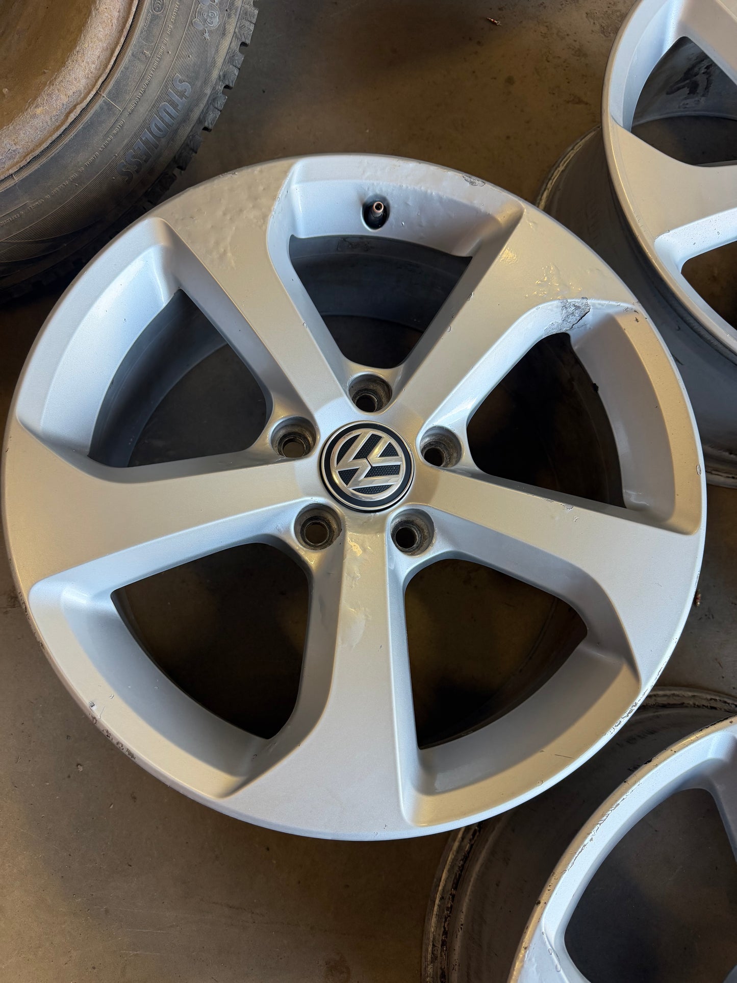 4 mags Volkswagen 17 pouces 5x112