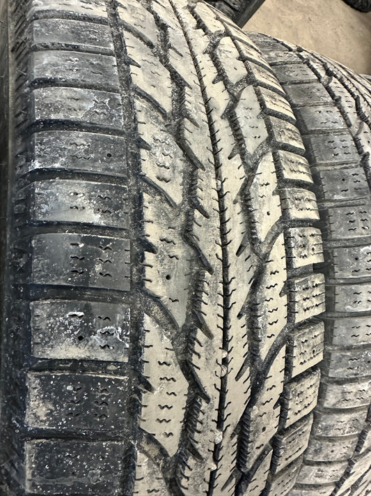 4 pneus d hiver 225/70r16 firestone