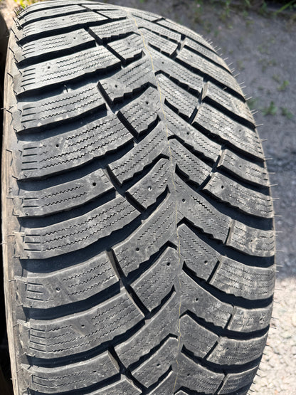 4 pneus d hiver 265/50r20 nexen a l état neuf