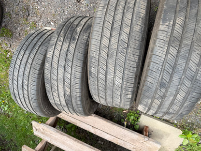 4 pneus d ete 235/55r17 michelin en bon état