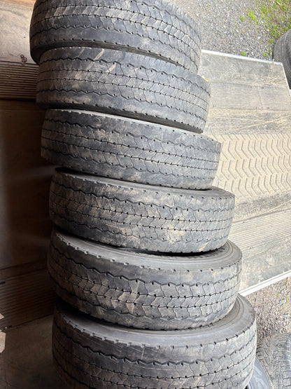 6 pneus d ete 225/70r19,5 continental