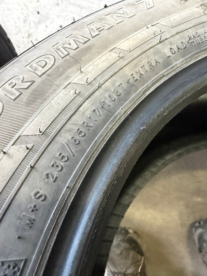 4 pneus d hiver 235/65r17 nokian a l état neuf