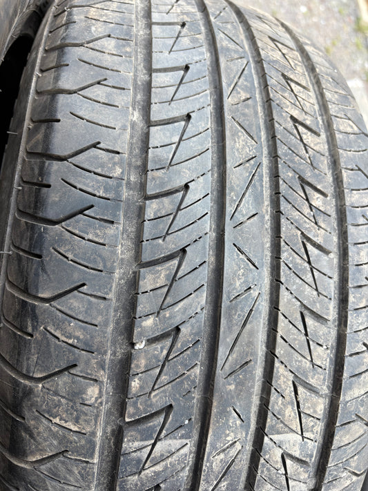 4 pneus d ete 235/55r17 fuzion en bon etat